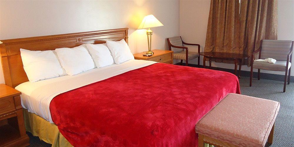 Westmount Motel Вудсток Экстерьер фото